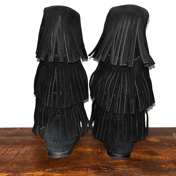 MINNETONKA 3 layer Fringe Suede leather Boots - Picture 9 of 10